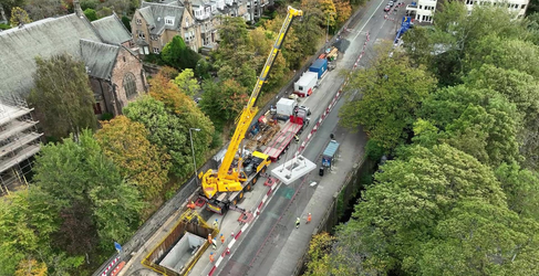 Traffic was halted for a few minutes while the concrete overflow chamber lid was swung into place IUW Murrayfield Corstorphine Road