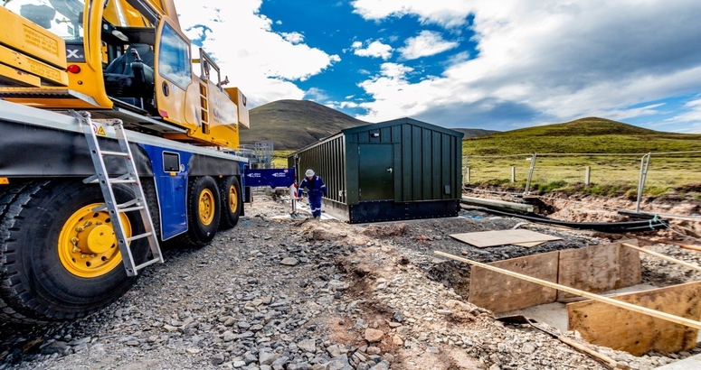 190627 Lairg TTU 775x410 Stock image of Transportable Treatment Unit being delivered