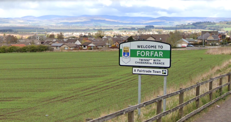 Welcome to Forfar sign