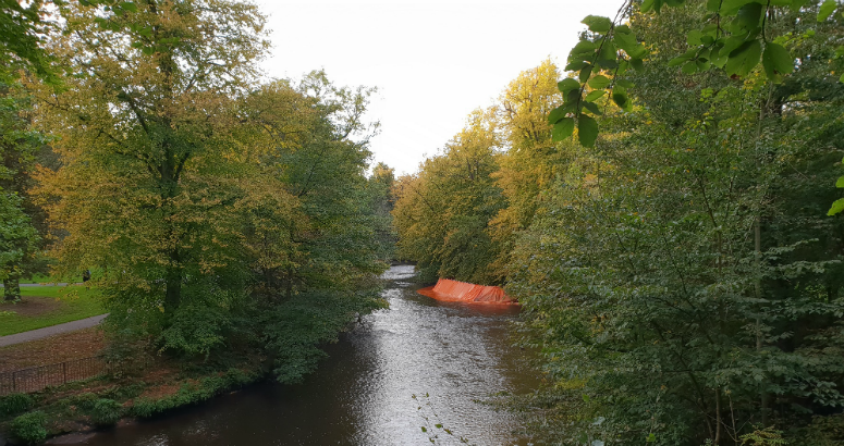 The temporary dam