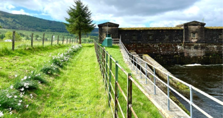 Loch Venachar dam and fence