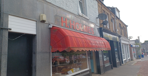 Bridge of Weir has a range of shops, cafes and restaurants on offer Bridge of Weir Sewer Upgrade