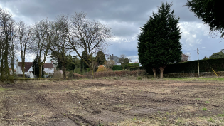 Opposite Commissioners Cottage